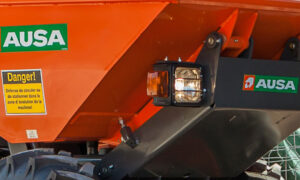 Ausa_D120AHA-09