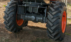 Ausa_D120AHG-13
